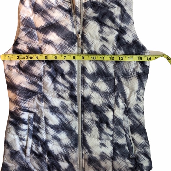 Athleta  Altitude Goose Down Puffer Vest Grey Purple White Size XS - Picture 7 of 14